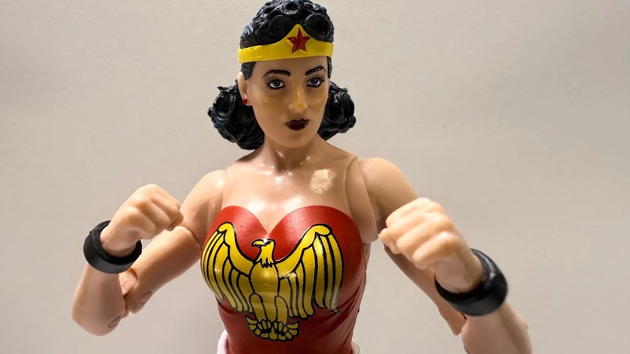 Najlepsze zabawki Wonder Woman, które zachwycą każde dziecko